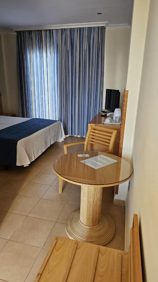 מוחקאר Hotel Punta Del Cantal מראה חיצוני תמונה