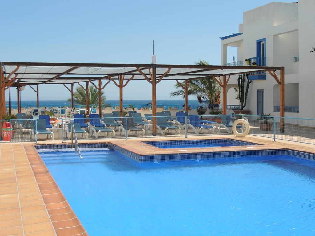 מוחקאר Hotel Punta Del Cantal מראה חיצוני תמונה