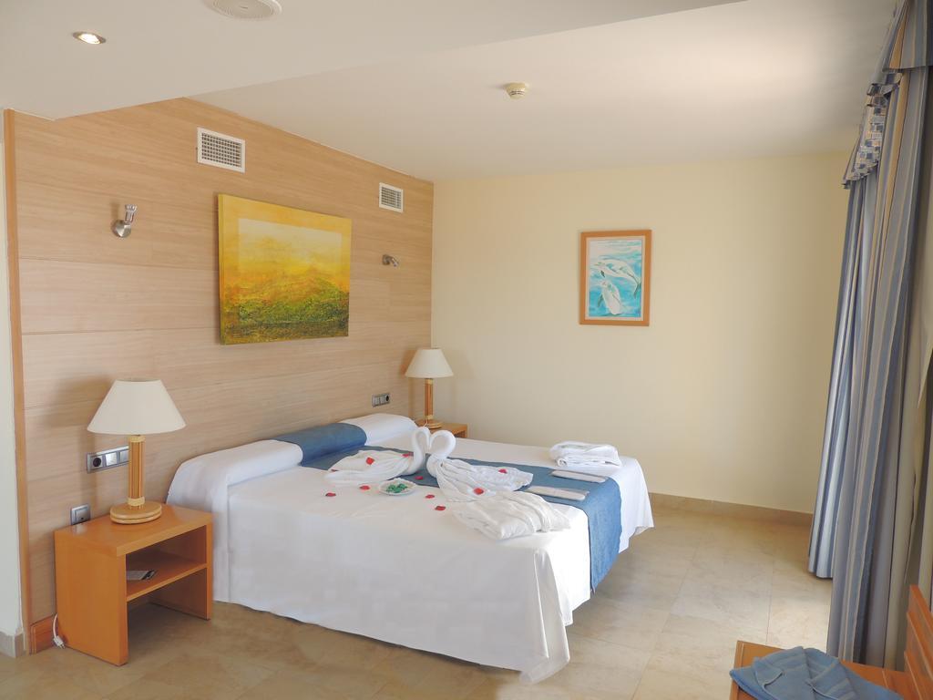 מוחקאר Hotel Punta Del Cantal מראה חיצוני תמונה